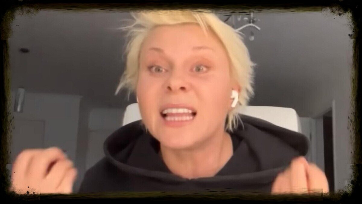 Скриншот с видеозаписи