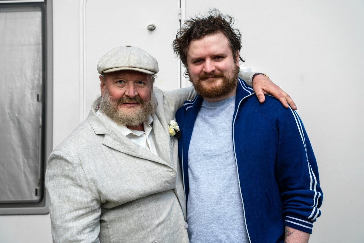    Роман Мадянов-младший с отцом. Фото: НТС