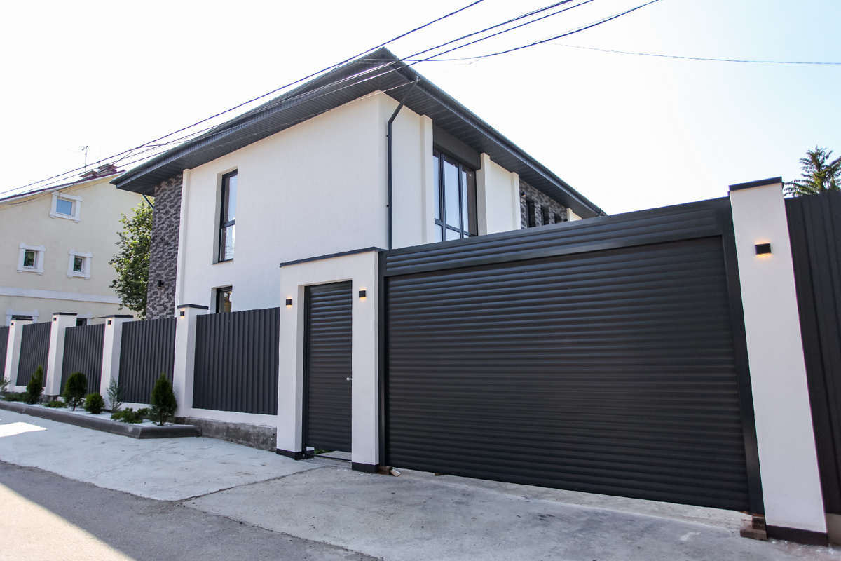 Рулонные ворота и калитка в Самаре