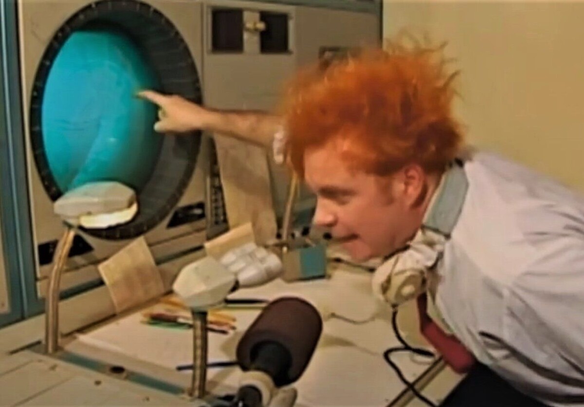     / Источник: © Кадр из видео «Журнал Каламбур. Крутое пике»