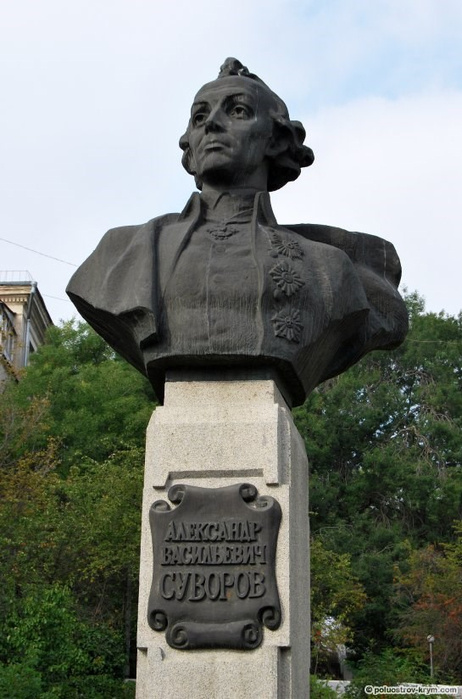 Бюст Суворова. Фото из интернета.