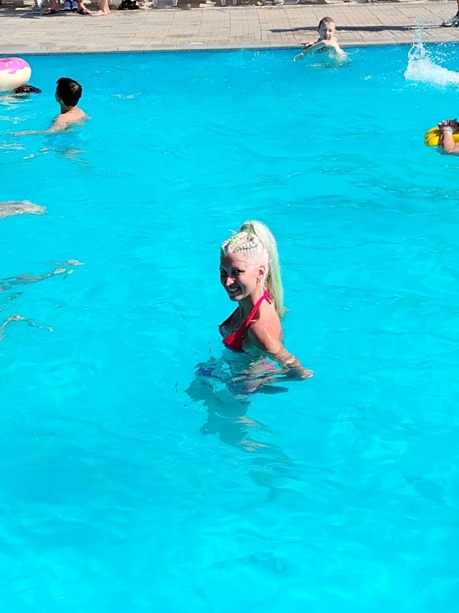 Я конечно всегда люблю ♥️ отдыхать, но положенный отпуск при этом стараюсь максимально не использовать 