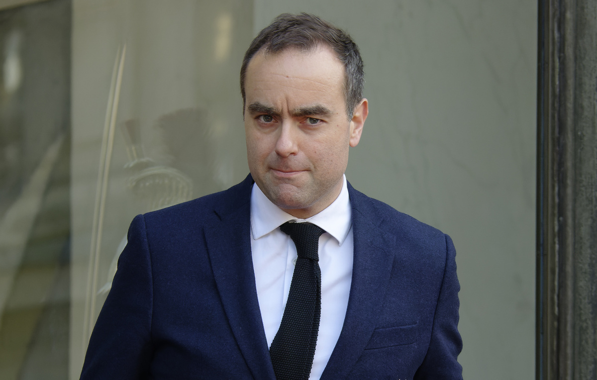    Премьер-министр Франции Себастьен Лекорню  Daniel Pier/NurPhoto via Getty Images