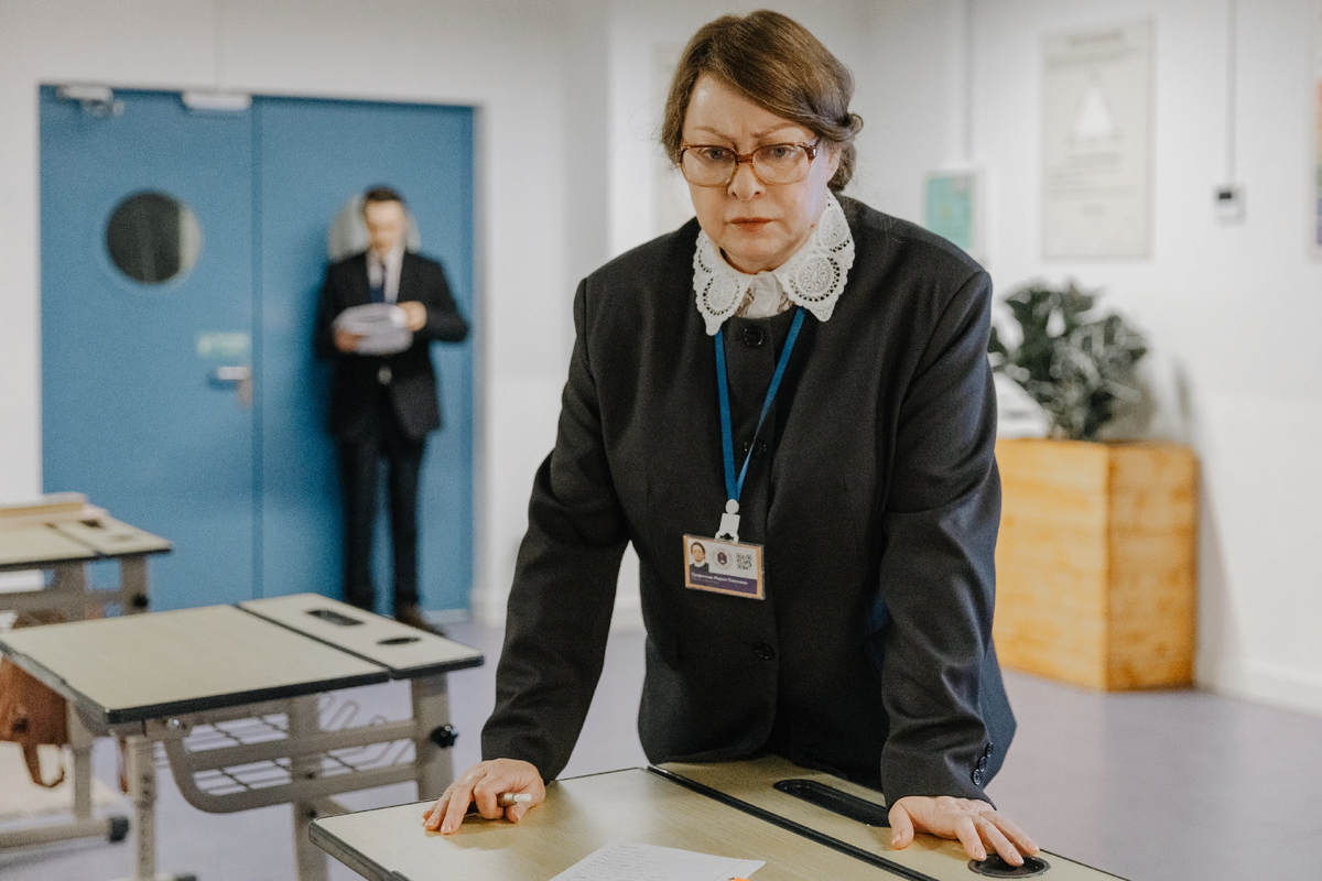 Кадр из сериала "Олдскул"(2025)