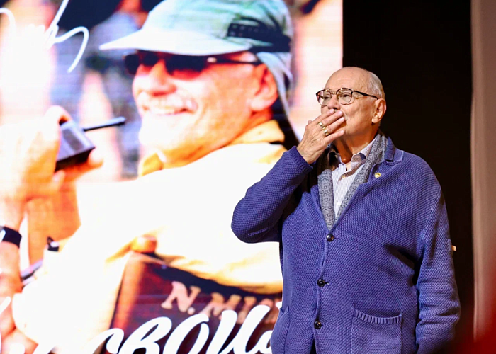 Организовать встречу с челябинцами помогли губернатор Алексей Текслер и депутаты Госдумы. Фото: Юлия Боровикова