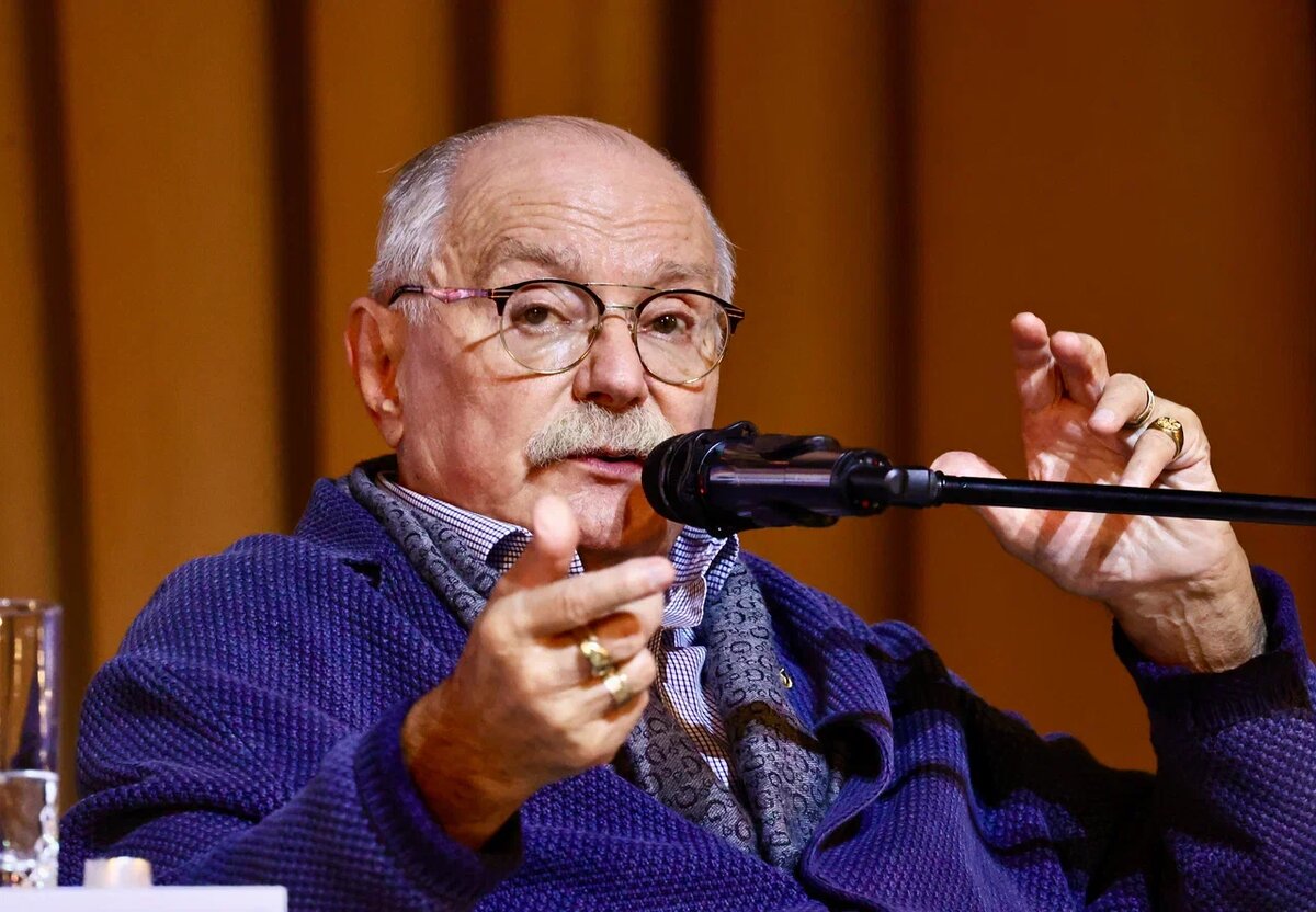 На «Разговорах о смыслах» поднимались темы истории, творчества, семьи и современных технологий. Фото: Юлия Боровикова