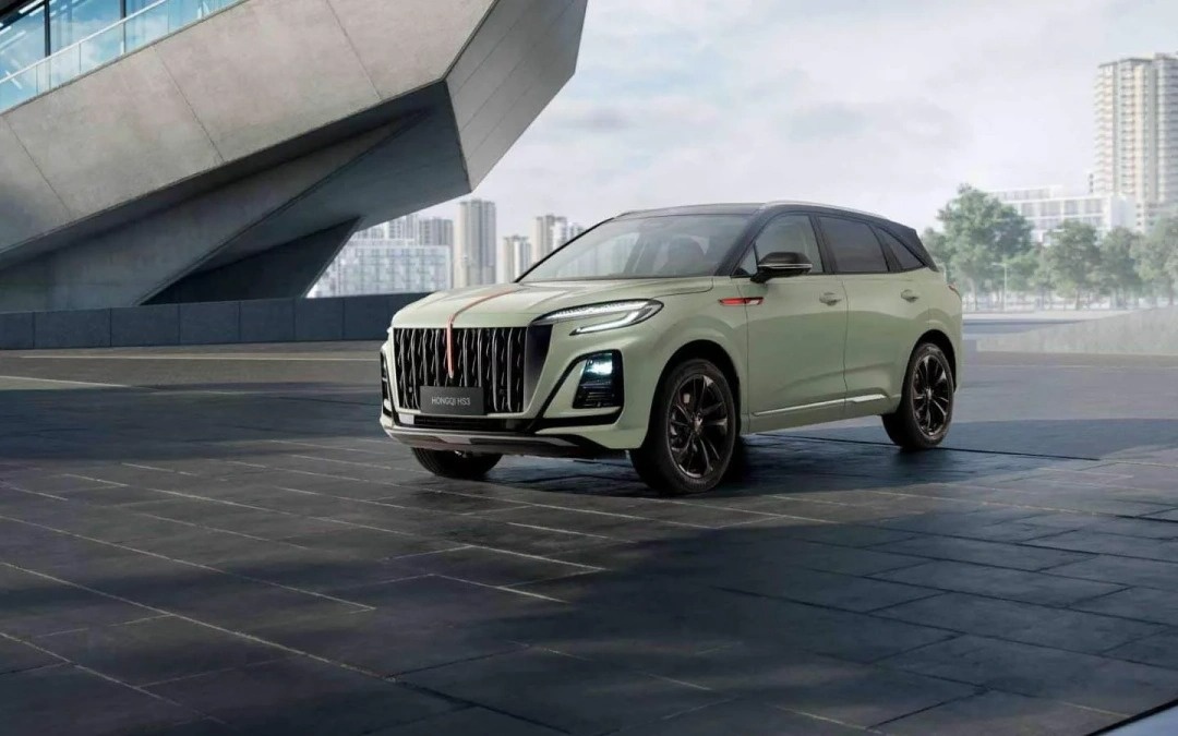 Фото Hongqi HS3  📷
