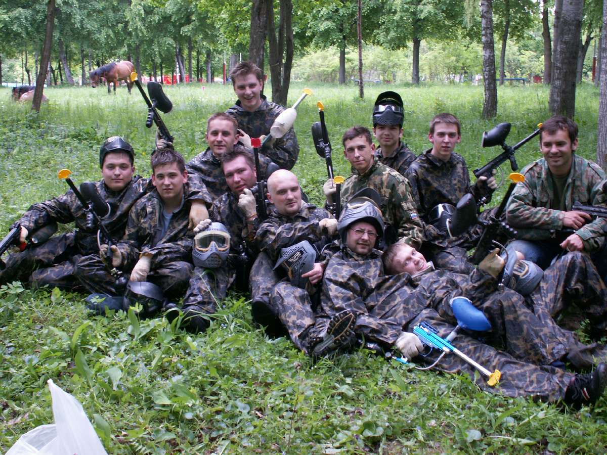 2006 год, сходка игроков TimeZero в Брянске, играли в пейнтбол