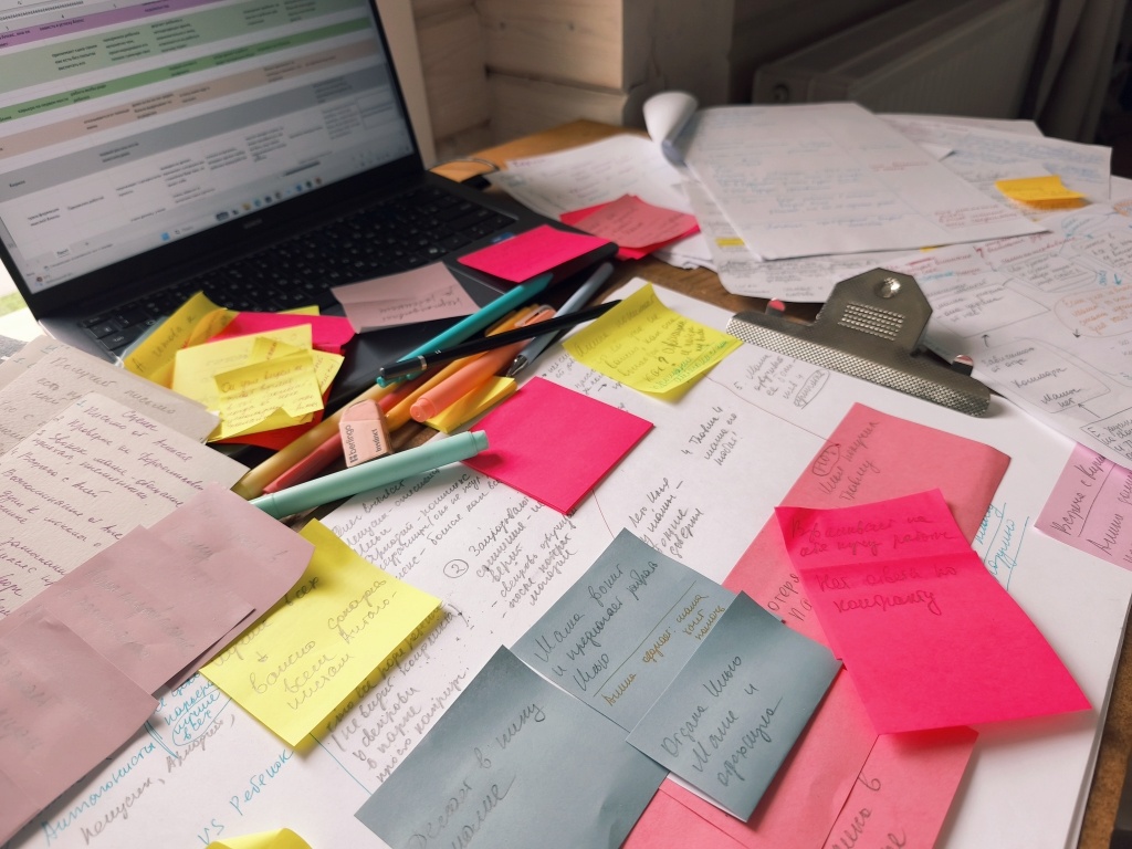 Поиск формата для работы над структурой романа