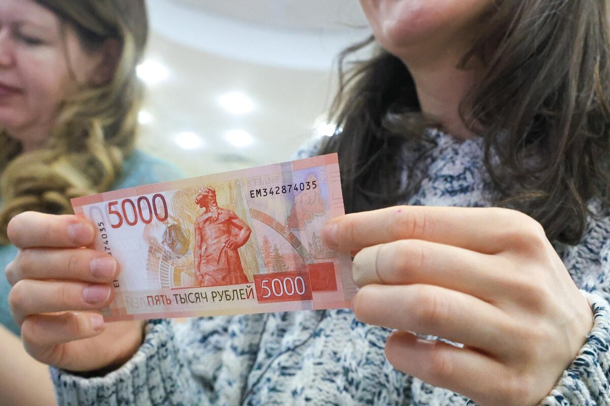    «Займи по-свойски, я всё верну»: стоит ли давать деньги родственникам?