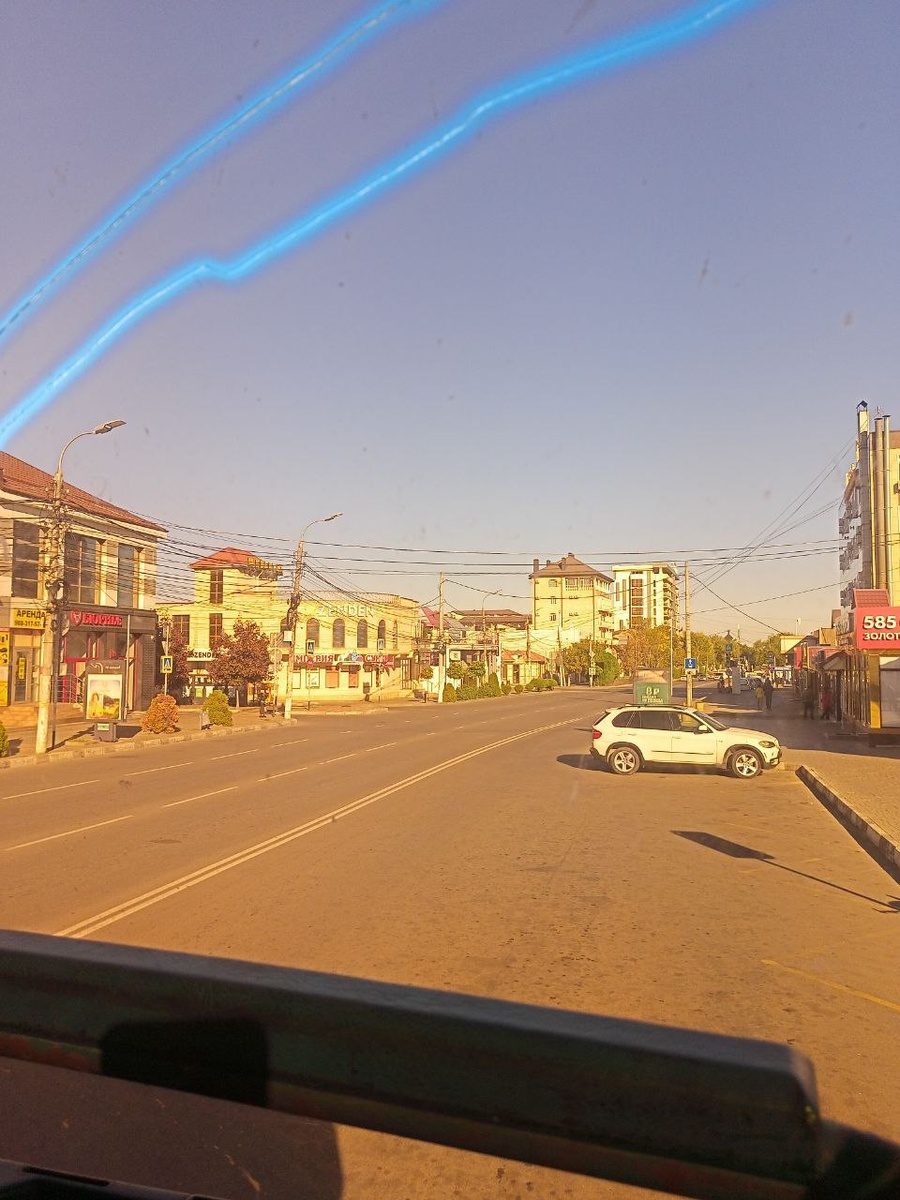 Вид из окна со "служебных" мест. Поехали!