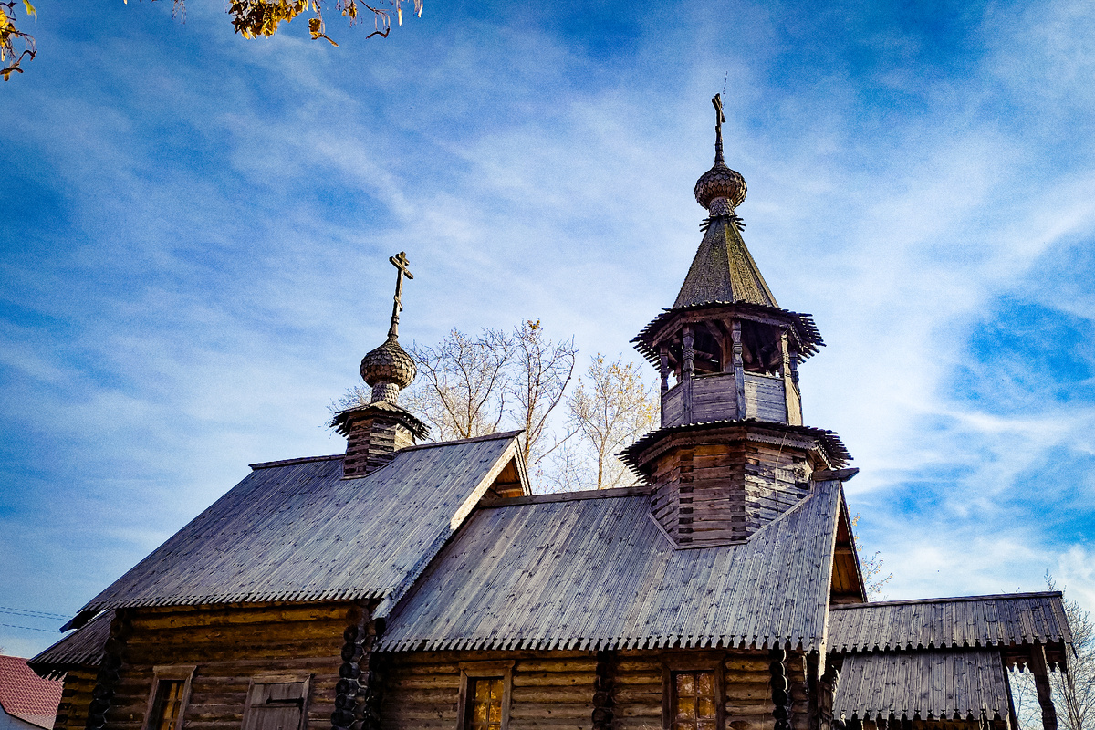 Часовня Архангела Михаила находящаяся на территории музея-заповедника. Фото автора