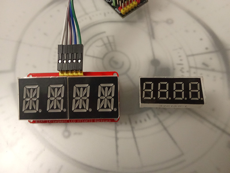 Отличие от стандартного 7-сегментного дисплея