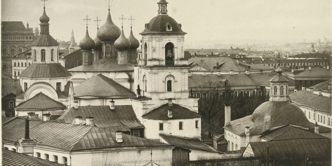 Дом НКВД из монастырских кирпичей. Монастырь-невидимка, забытый некрополь или как петровский адмирал оказался под детским садом