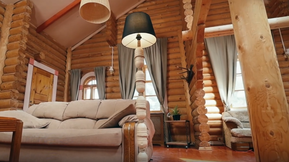 ФОТО: Кадр из программы "Самая народная программа", РЕН ТВ