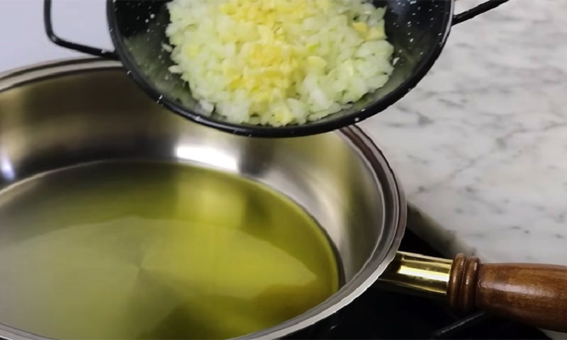 Готовим хек в особом соусе по испанскому рецепту 