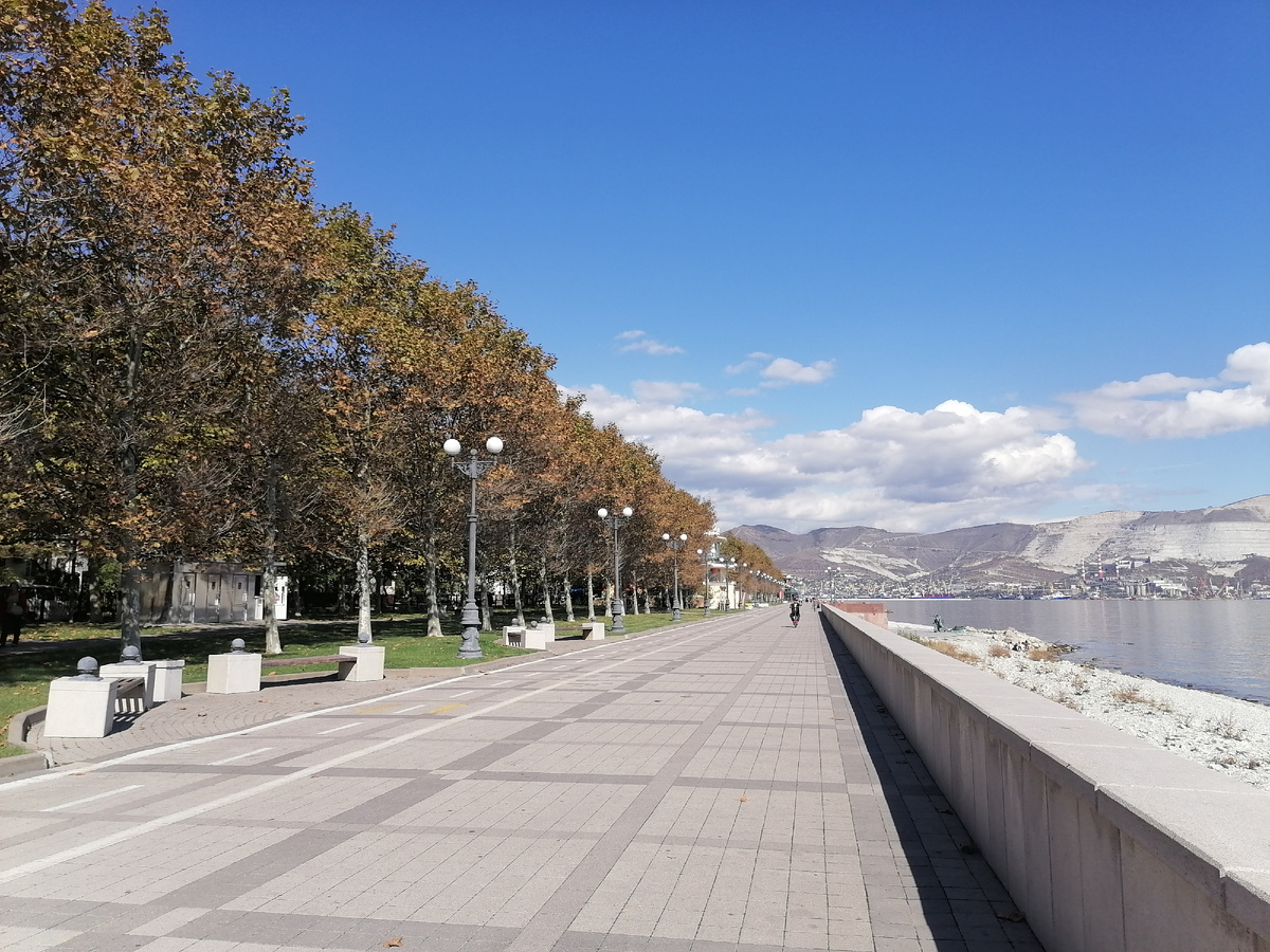 Народу на набережной не много, что тоже порадовало