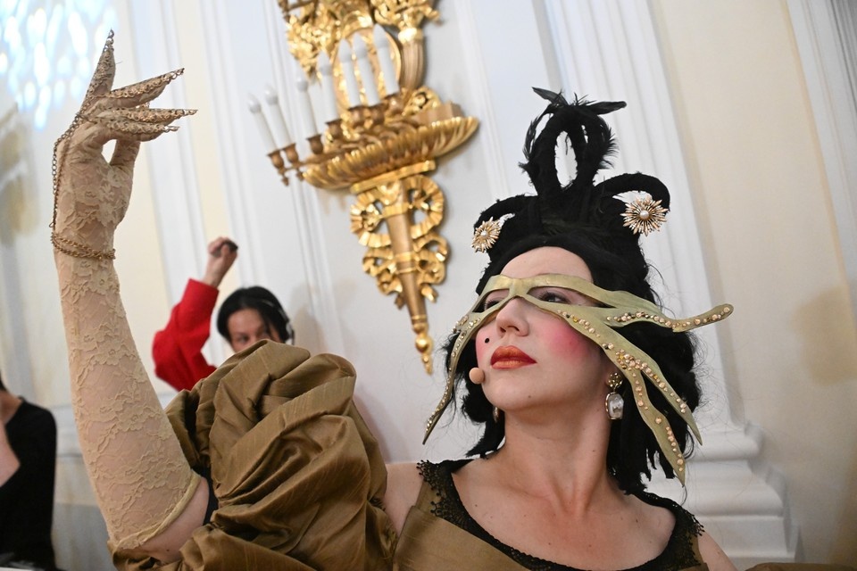    Для участников детских и юношеских театральных коллективов подготовлена насыщенная программа Владимир ВЕЛЕНГУРИН