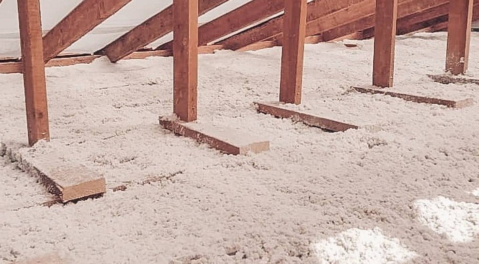 Бюджетное утепление бани: как сохранить тепло и не потратить лишнего