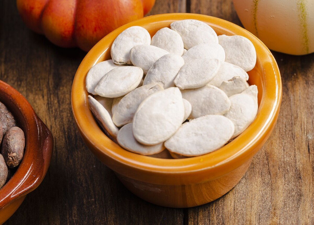 Хрустящие тыквенные семечки. Фото: Freepik.