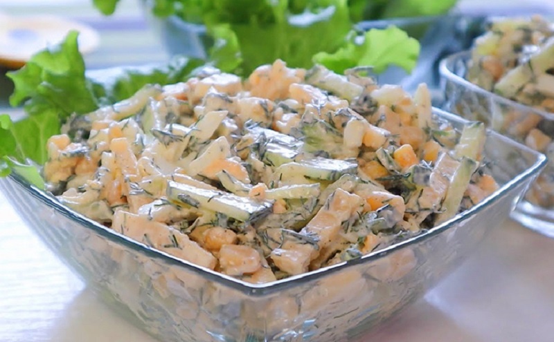 Лёгкий салат без мяса: свежесть и сытность в одной тарелке