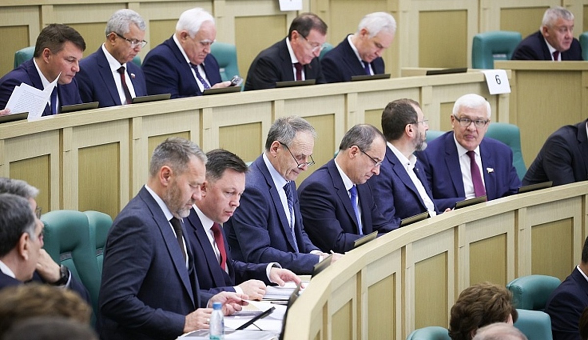 Спикер кубанского парламента Бурлачко рассказал о федеральном бюджете до 2028 года.  Фото: Фото: предоставлено пресс-службой Законодательного собрания Краснодарского края