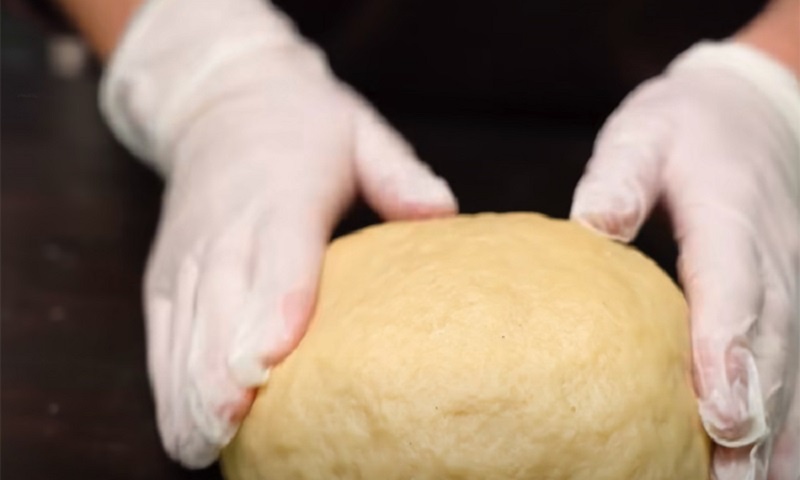 Осенняя плетёнка с яблоками: нежный пирог, который влюбляет с первого кусочка