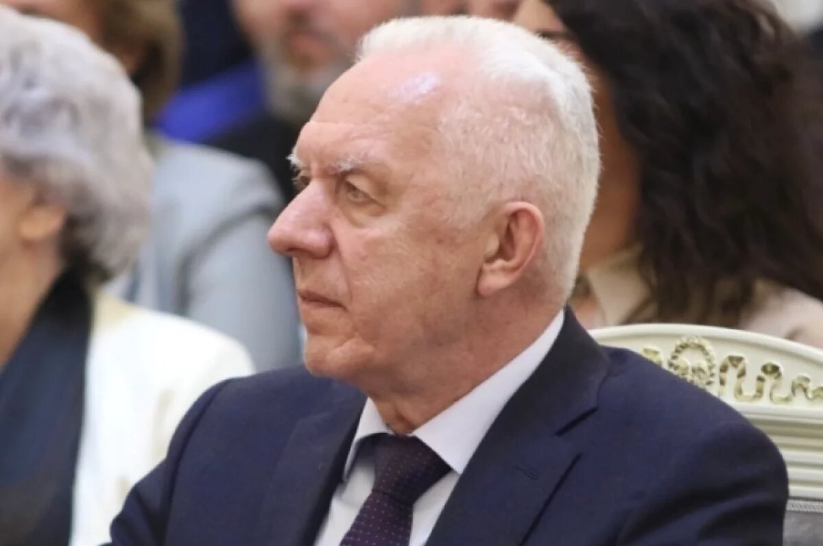    Путин присвоил Гуцану чин действительного госсоветника юстиции