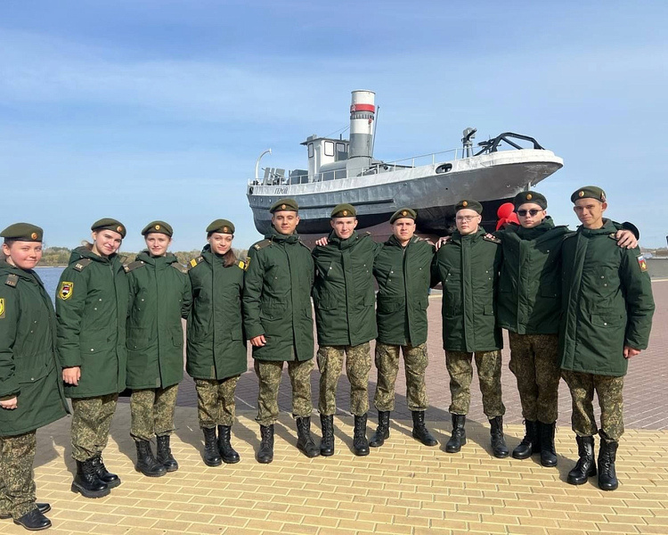     Куряне стали участниками Всероссийского слета активистов движения «Пост №1»