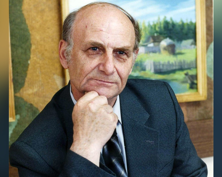     В Курской области назвали сквер в честь бывшего председателя районного суда Павла Гулько