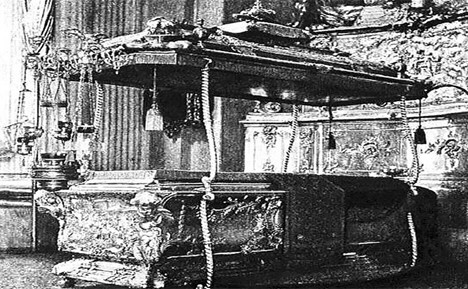 Как большевики разоблачили церковную ложь