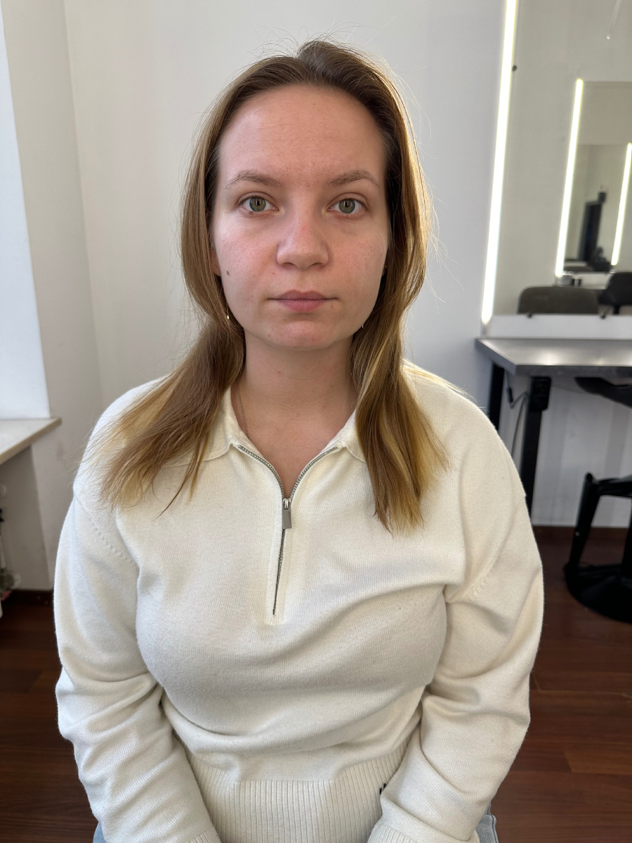 Будет макияж с розовыми тенями 