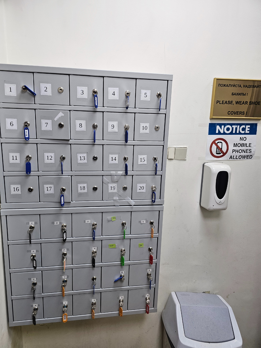 Фото 1 - Ячейки для моб.телефонов