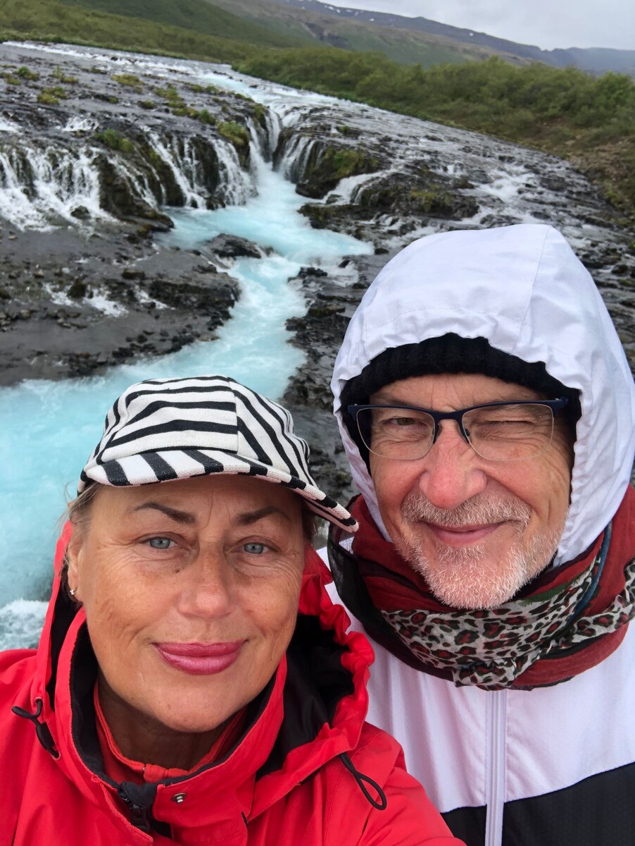 Фото  Таня с  избранником  шведом в отпуске в Исландии