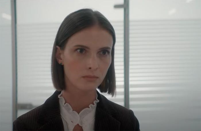 Кадр из сериала "Циники"