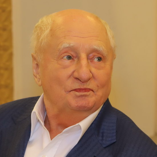     «Ленком» возрождает «Задворки» в честь Марка Захарова