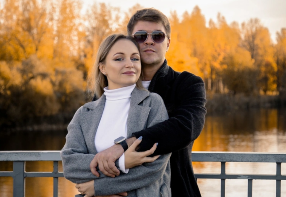 Антон с женой