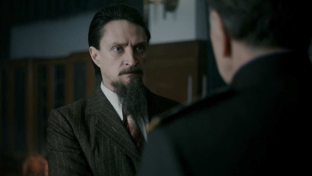 кадры из сериала «Атом»