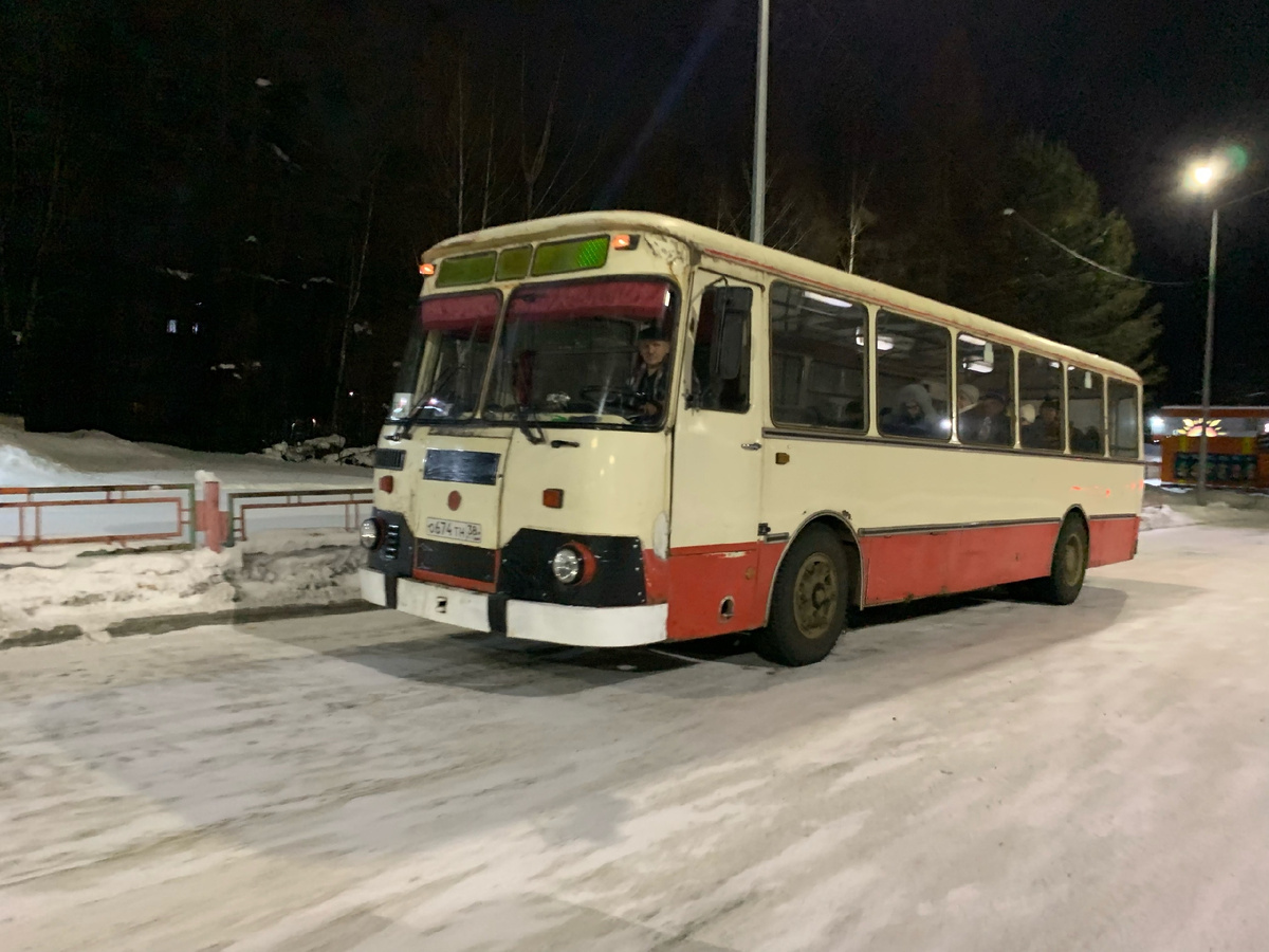 Из сообщества "ЛиАЗ 677" в ВК (в сообществе фото от Александра Осипенко).