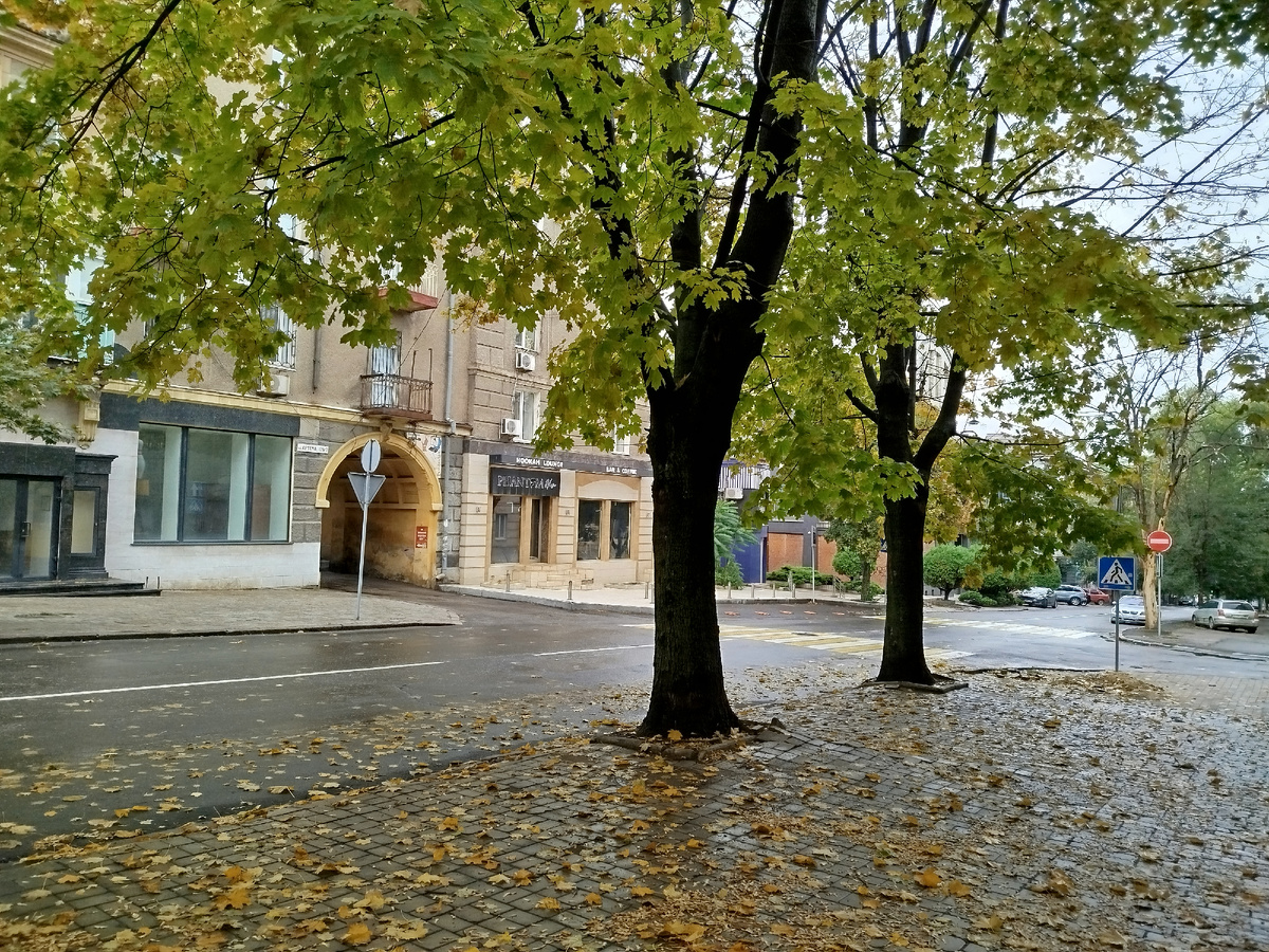 Проспект Театральный.