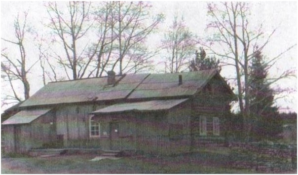 Вот он, клуб в Якше, такой был