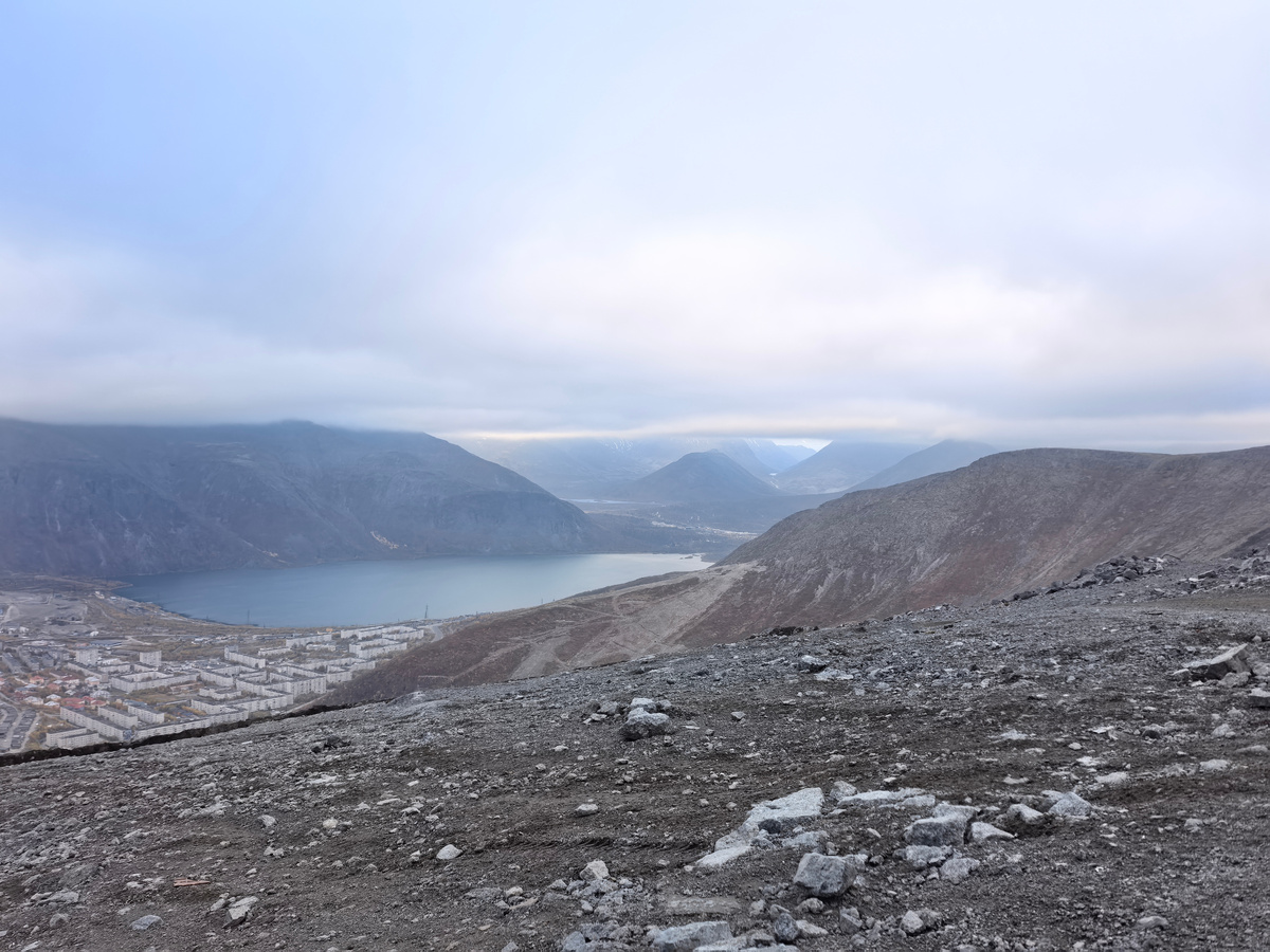 Вид на город с середины подъёма