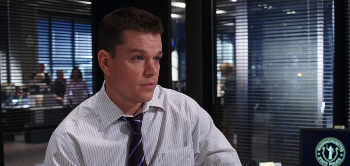 Кадр из кинофильма "Отступники", 2006 г., режиссер Мартин Скорсезе, сценарист Уильям Монахэн, композитор Говард Шор (скриншот) 