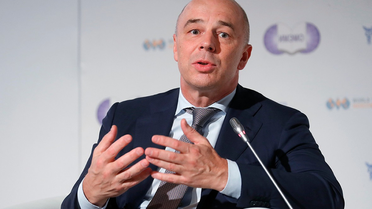 Минфин «затягивает пояс»: почему продажи валюты и золота режут в два раза