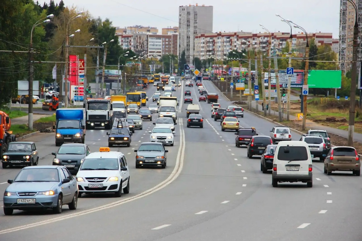 Фото заимствовано - https://xn--80aapampemcchfmo7a3c9ehj.xn--p1ai/news/v-izhevske-obnovyat-shest-uchastkov-ulichno-dorozhnoy-seti/