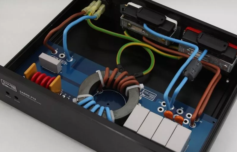 Yulong P18 Power Conditioner