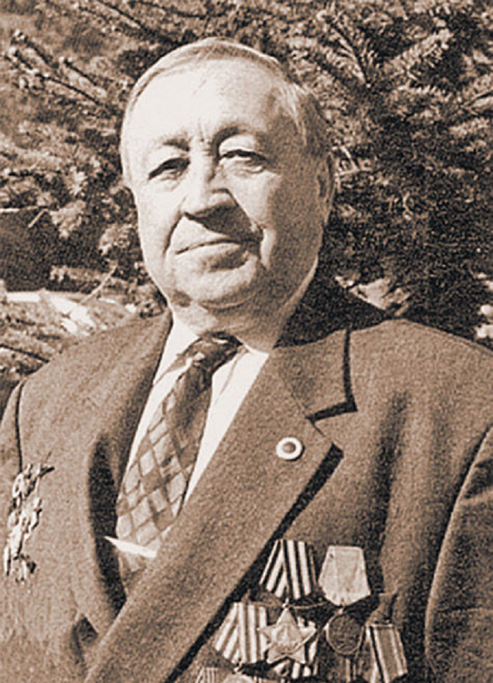 Сергей Маслов