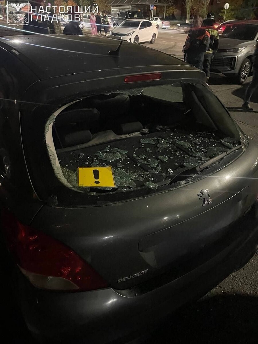    Последствия падения обломков БПЛА в Старом Осколе. Источник: Telegram-канал Вячеслава Гладкова