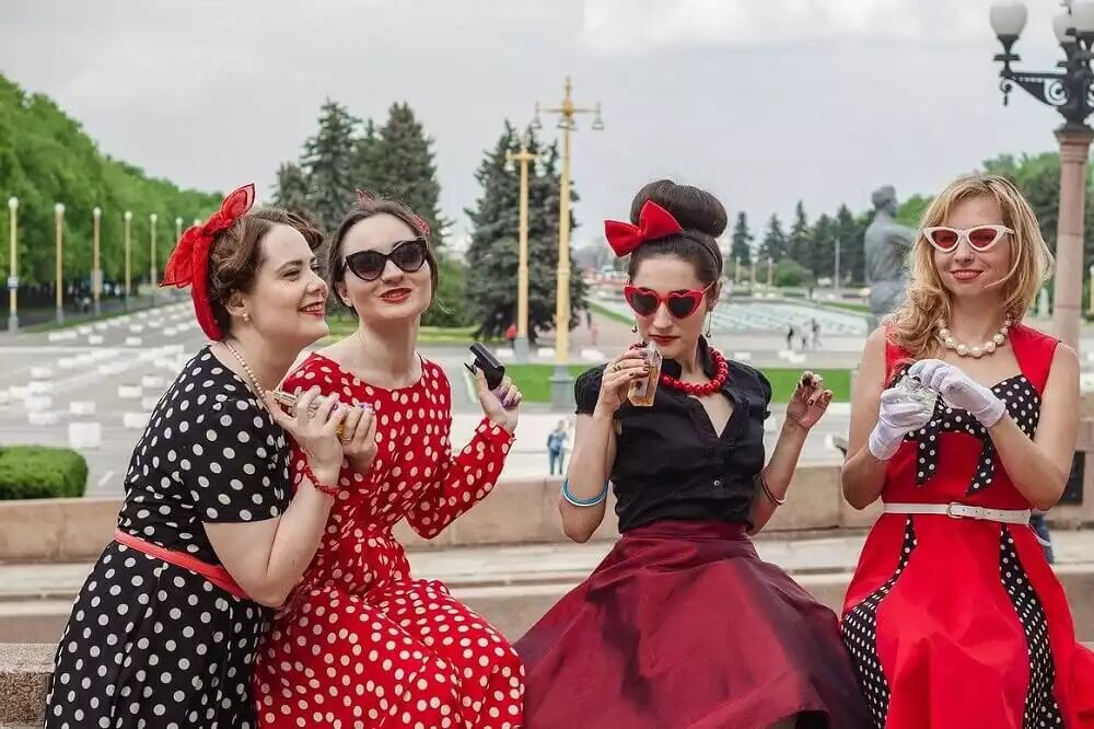 Решили, кем одеться на костюмированную вечеринку? Наш топ образы для костюмированной вечеринки в стиле кино.