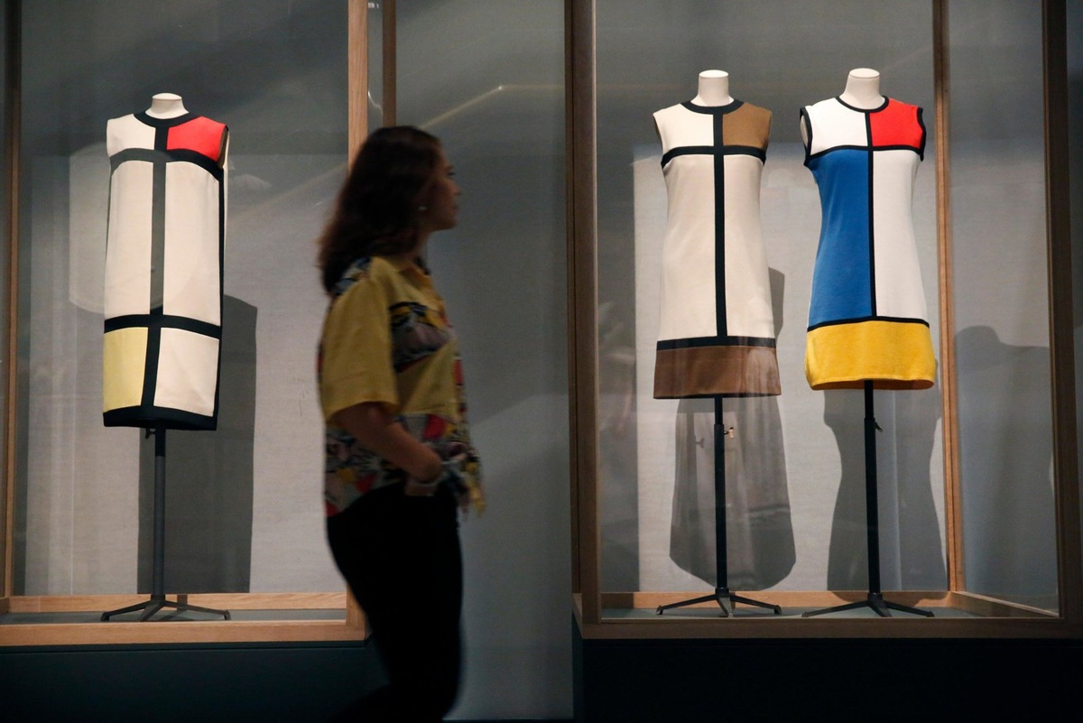   Те самые платья из коллекции Mondrian